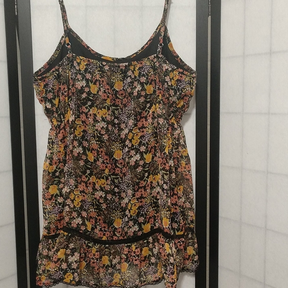 Decree Black Flowered Summer Top sz L - Picture 6 of 8